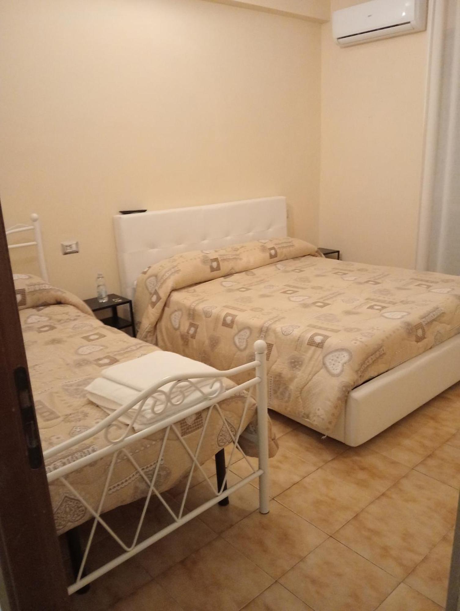 B&B Porta Roma Capua Buitenkant foto